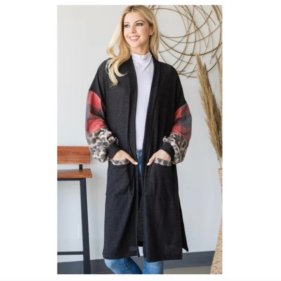 🛍️$10🛍️LEOPARD BUFFALO PLAID CARDIGAN-NEW - Picture 2 of 3